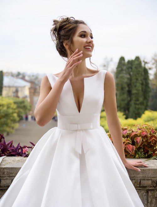 https://elisebride.ro/images/stories/virtuemart/product/VWD_SN_06       (2).jpg